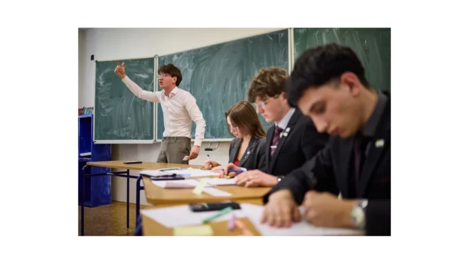 Debata na magistrátu: Studenti z Mensa gymnázia zvítězili