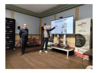 Problémy s omítkami a vlhkostí v historických budovách