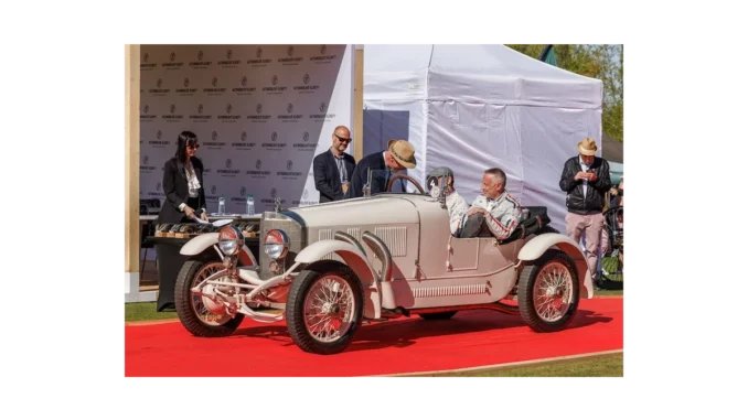 Automobilové klenoty: Přehlídka elegance v Praze