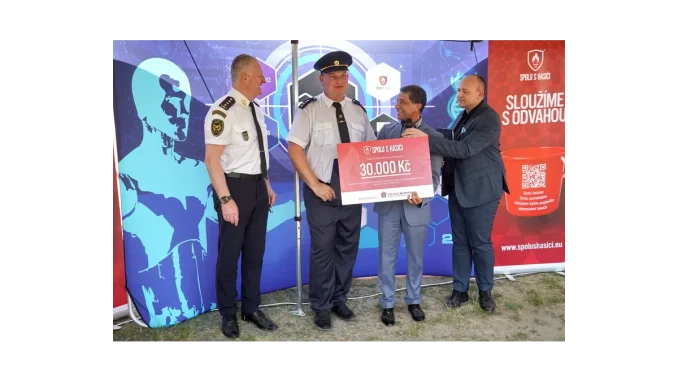 Spolu s Hasiči podpořilo hasiče v Neveklově