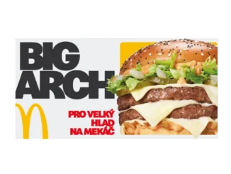 Nový burger Big Arch od McDonald's láká na chuť
